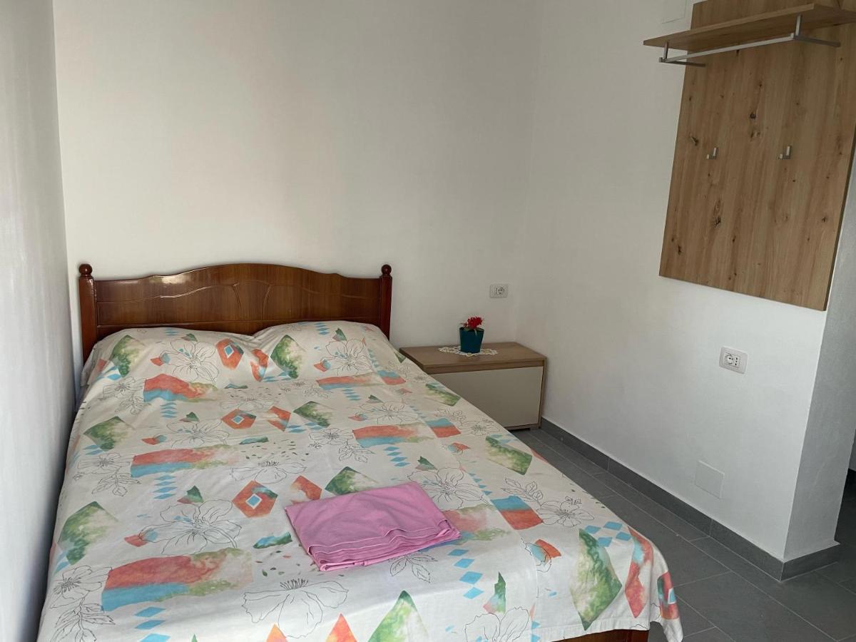 Happy Corner Guest House Shkoder Exterior photo