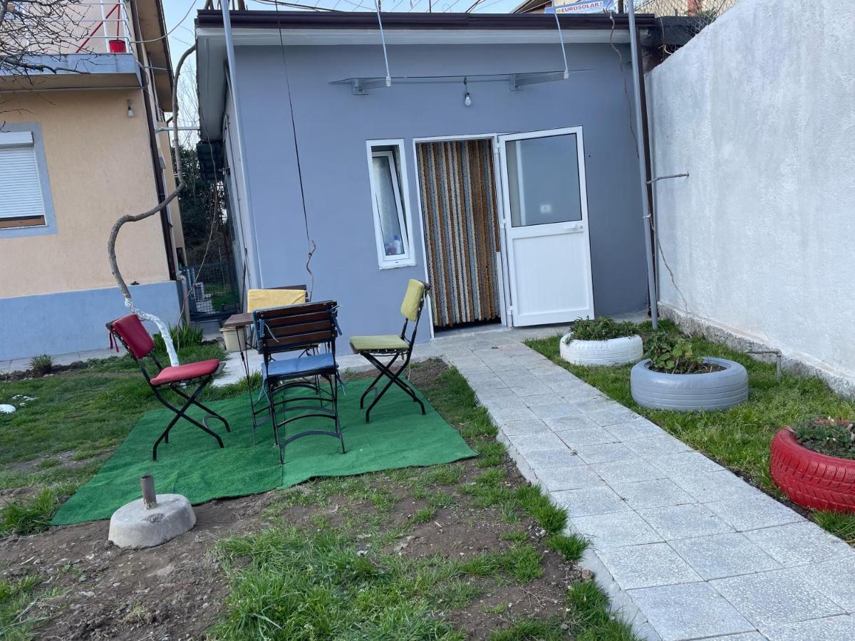 Happy Corner Guest House Shkoder Exterior photo