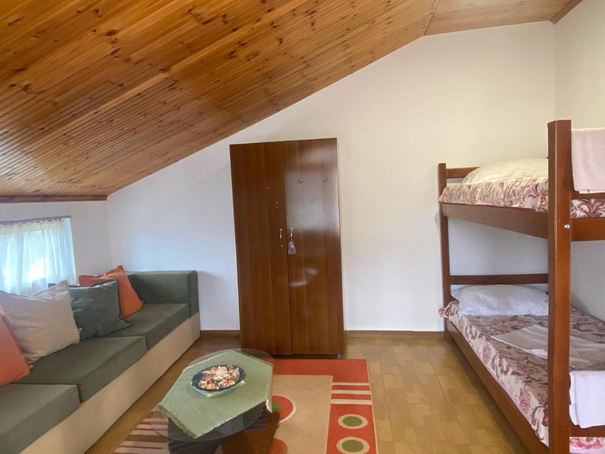Happy Corner Guest House Shkoder Exterior photo