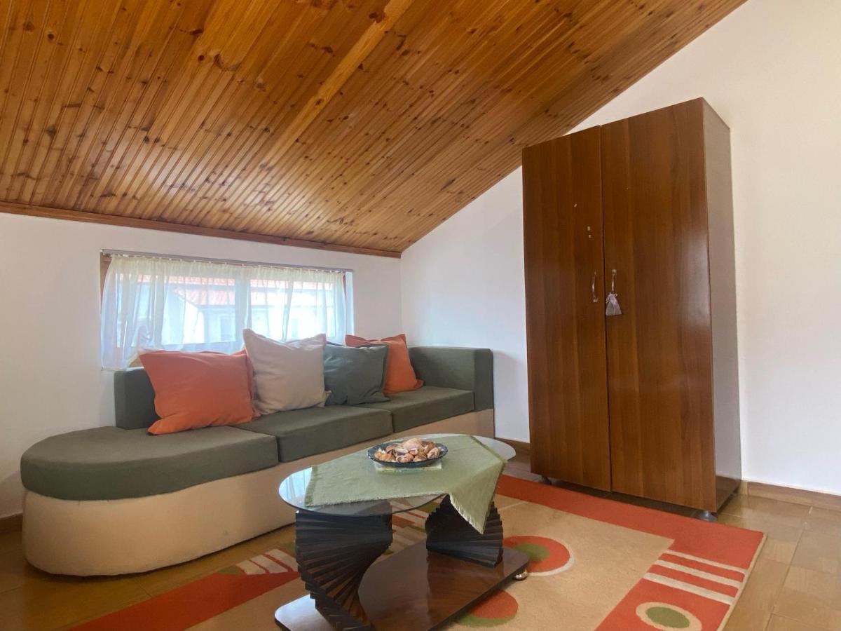 Happy Corner Guest House Shkoder Exterior photo