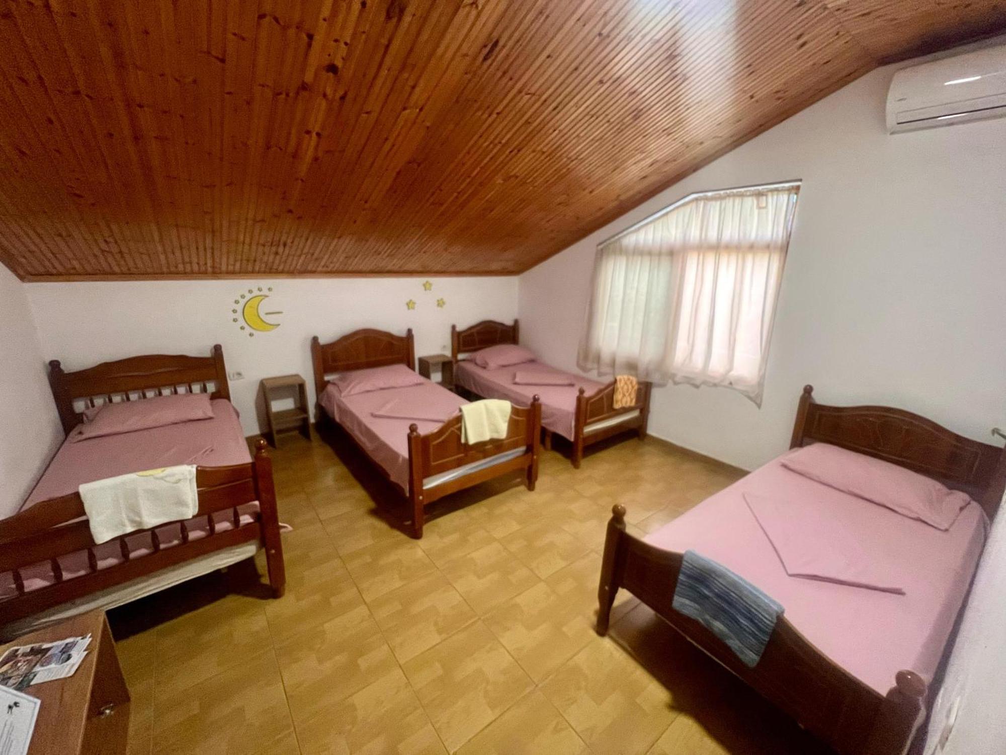 Happy Corner Guest House Shkoder Exterior photo