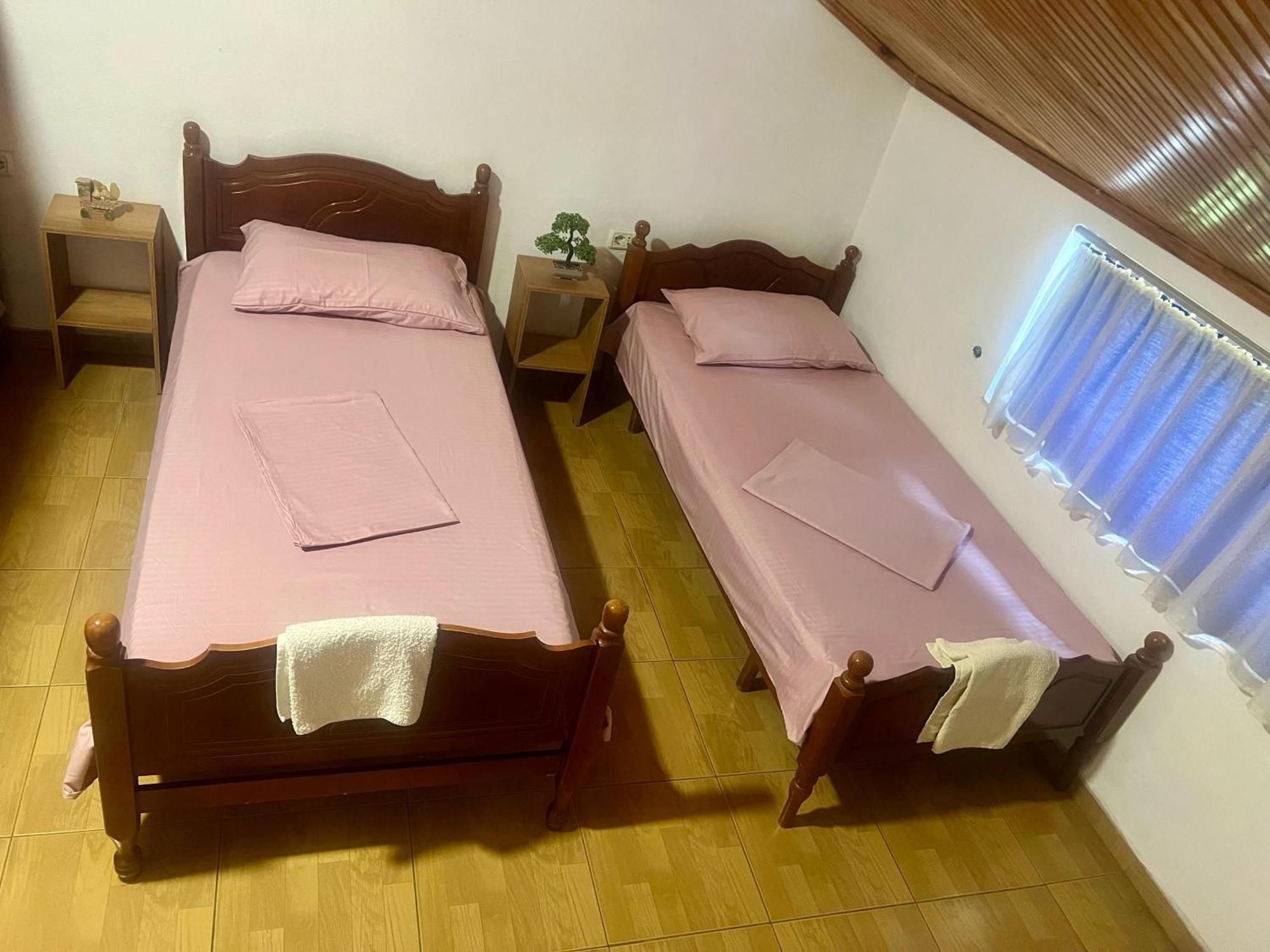 Happy Corner Guest House Shkoder Exterior photo