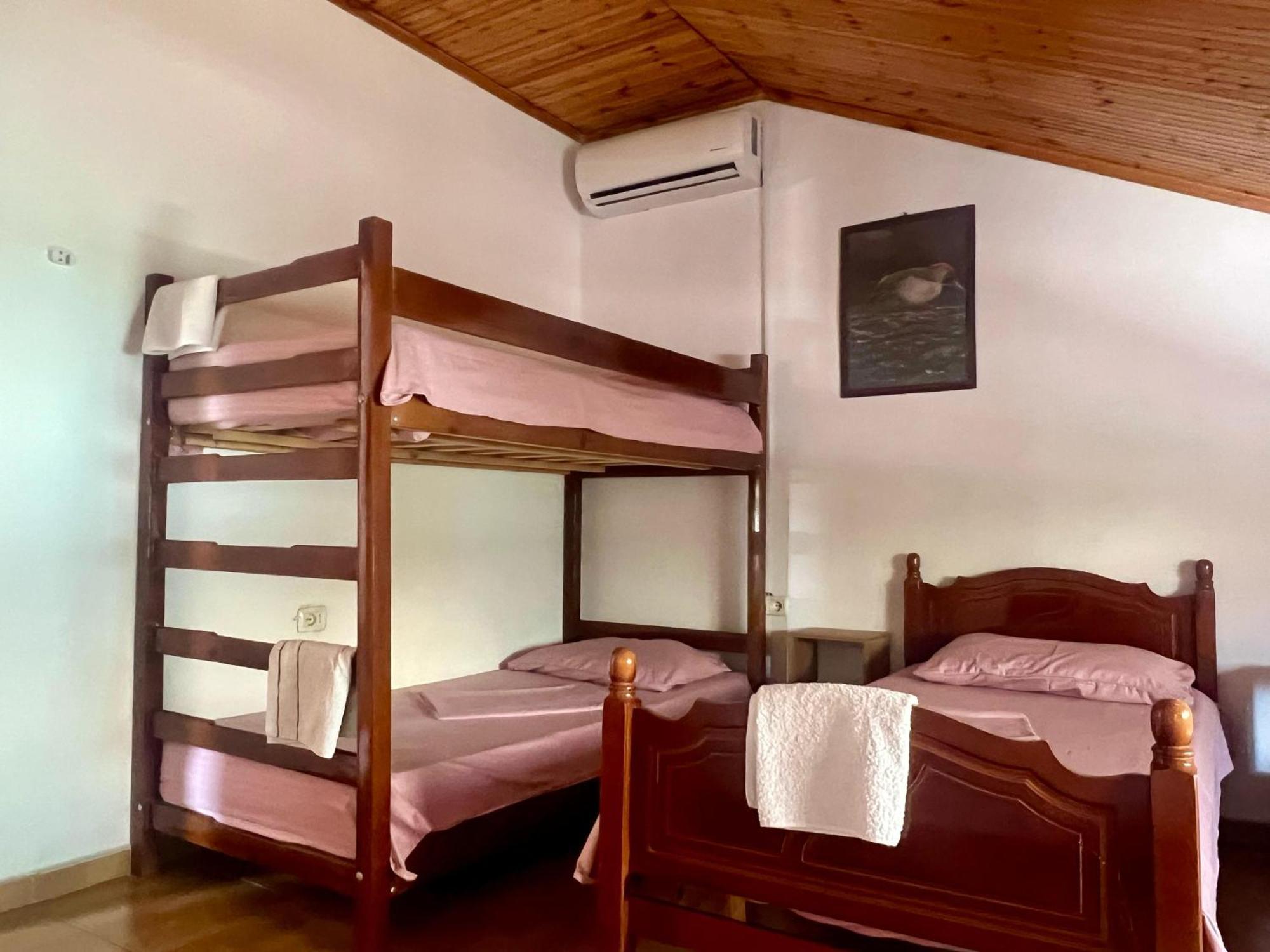 Happy Corner Guest House Shkoder Exterior photo