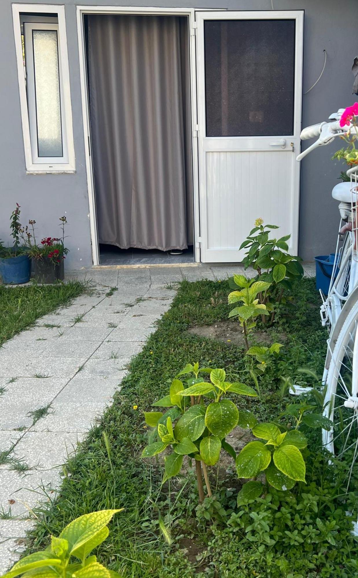 Happy Corner Guest House Shkoder Exterior photo